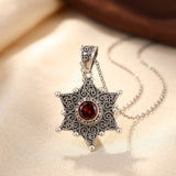 Collier Pendentif Étoile en Rubis Argenté